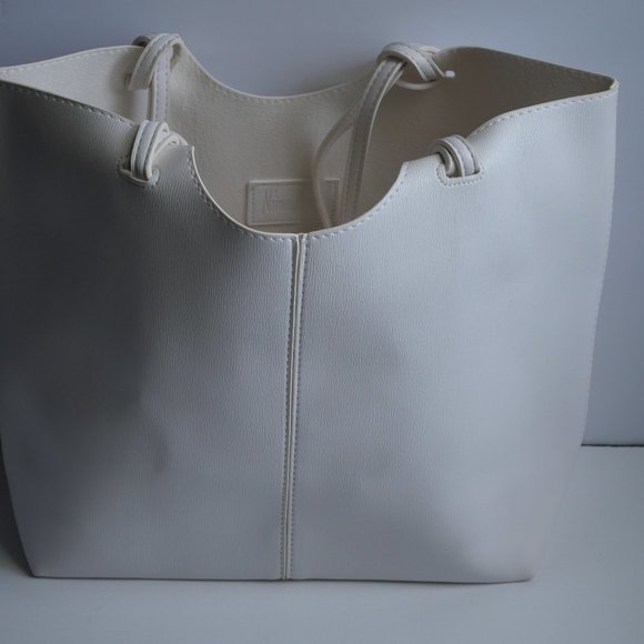 Neiman Marcus Shoulder Bag Silver - Picture 9 of 10